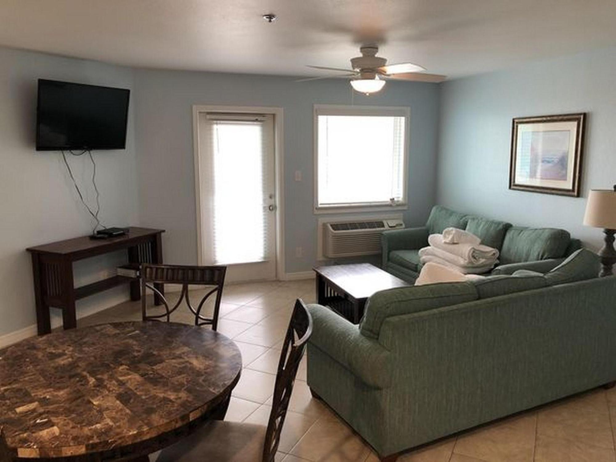 Beachgate Condosuites And Oceanfront Resort Port Aransas Rum bild